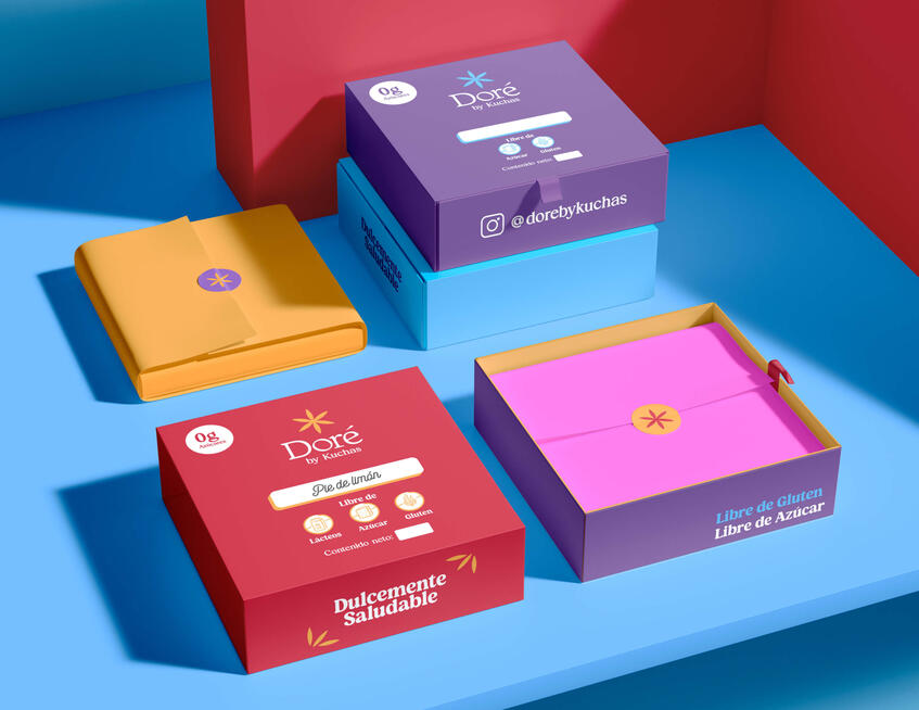 Diseño de cajas de colores azul, rosa, y amarillo con un fondo colorido